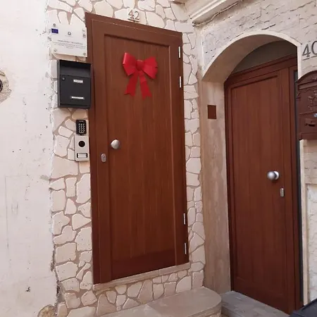 Mastropaolo42 Luxury 3* غروتاليي