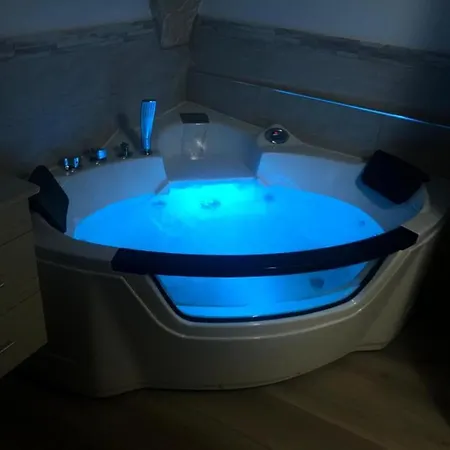 Frühstückspension Mastropaolo42 Luxury 3*