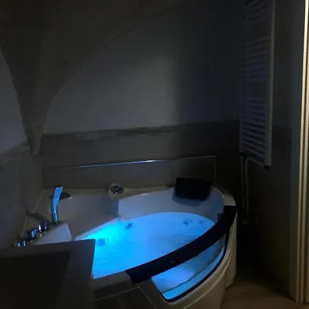 Mastropaolo42 Luxury Nocleg ze śniadaniem *