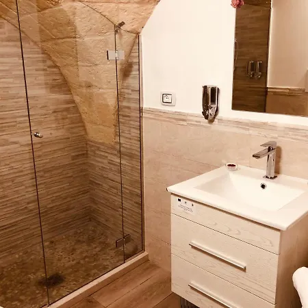 Mastropaolo42 Luxury 3*
